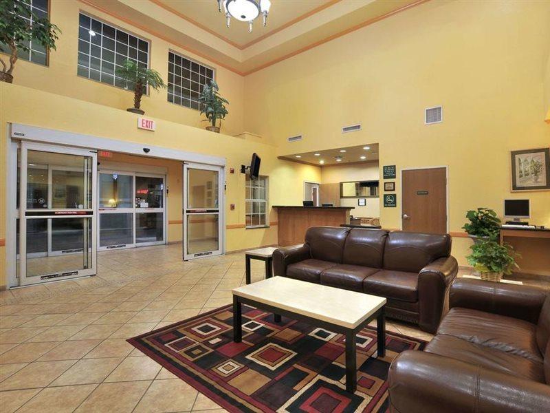 Super 8 by Wyndham San Antonio/Alamodome Area Exterior foto